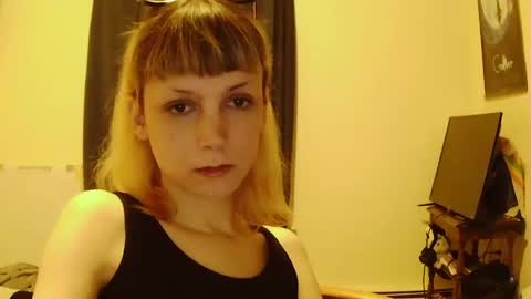 andrea online show from July 7, 2026, 2:03 am