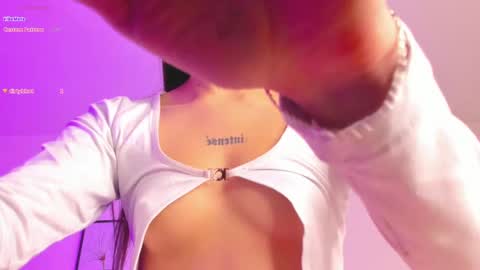 Snapshot of andrea_flow chatting on February 19, 2025, 2:12 pm Andrea online show from February 19, 2025, 2:12 pm