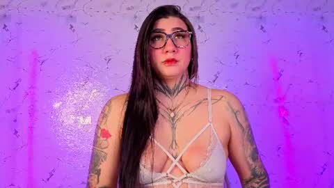 Andrea online show from August 5, 2026, 12:52 pm