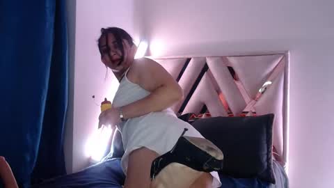 Snapshot of andrea_sexx_ chatting on January 21, 2025, 12:57 am Andrea online show from January 21, 2025, 12:57 am