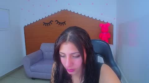 Andrea online show from March 11, 2025, 4:07 pm