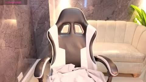 Snapshot of andrea_tx chatting on February 6, 2026, 1:14 pm andrea_tx online show from February 6, 2026, 1:14 pm