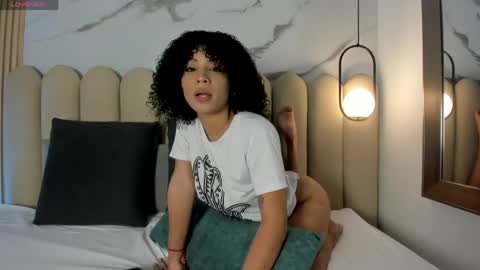 Andrea online show from April 28, 2026, 11:10 pm