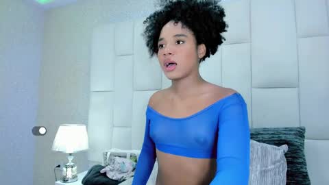 andreayano online show from October 6, 2025, 5:27 am