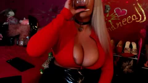 andreeajj online show from June 13, 2026, 3:32 pm