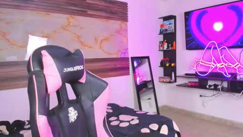 andrees_s online show from October 31, 2025, 1:06 am