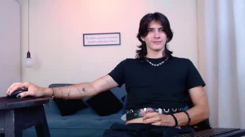 Snapshot of andreey50 chatting on December 13, 2024, 11:28 pm Andrey online show from December 13, 2024, 11:28 pm