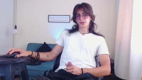 Snapshot of andreey50 chatting on February 1, 2025, 8:16 pm Andrey online show from February 1, 2025, 8:16 pm