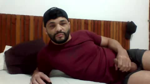 andreloko123 online show from December 10, 2024, 7:22 pm