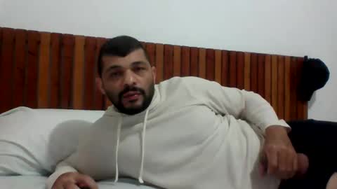 andreloko123 online show from October 31, 2025, 1:17 am