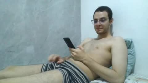 andres129494 online show from March 30, 2026, 1:17 am