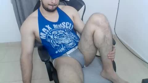 andres180950734 online show from November 24, 2025, 10:53 pm