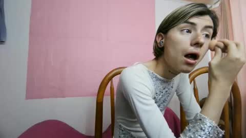 Alann online show from March 9, 2026, 1:37 pm