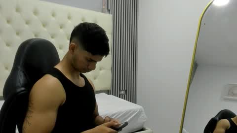 andres_stud online show from March 17, 2026, 3:22 am
