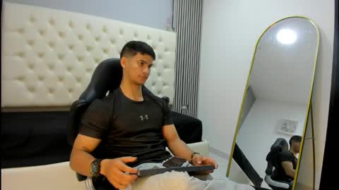 andres_stud online show from March 19, 2026, 3:54 am