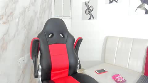 ANDRES  online show from October 8, 2025, 5:05 am