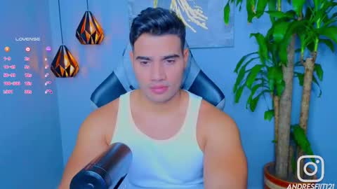 Andres online show from September 28, 2025, 9:42 pm
