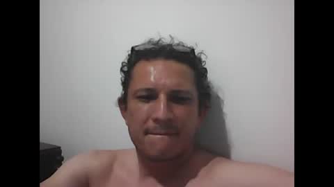 Snapshot of andresfloga chatting on September 15, 2025, 3:06 am andresfloga online show from September 15, 2025, 3:06 am
