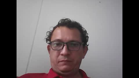 Snapshot of andresfloga chatting on November 7, 2025, 11:32 am andresfloga online show from November 7, 2025, 11:32 am