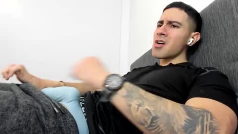 Snapshot of andresjuan92 chatting on September 29, 2025, 3:00 am onlyfanscallmegotter online show from September 29, 2025, 3:00 am