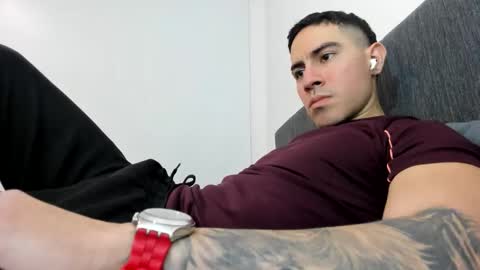 Snapshot of andresjuan92 chatting on October 27, 2025, 1:53 am onlyfanscallmegotter online show from October 27, 2025, 1:53 am