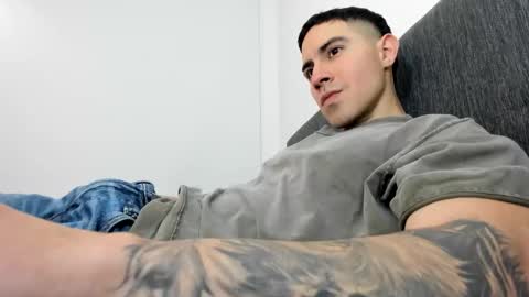 Snapshot of andresjuan92 chatting on October 28, 2025, 2:59 am onlyfanscallmegotter online show from October 28, 2025, 2:59 am