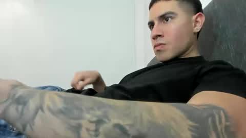 Snapshot of andresjuan92 chatting on November 6, 2025, 4:46 am onlyfanscallmegotter online show from November 6, 2025, 4:46 am