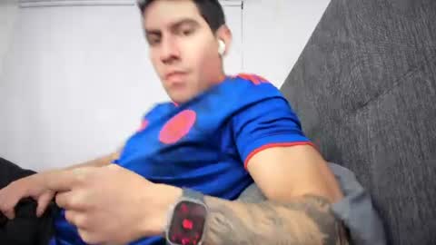 Snapshot of andresjuan92 chatting on July 4, 2026, 6:19 am onlyfanscallmegotter online show from July 4, 2026, 6:19 am