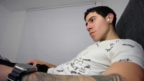 Snapshot of andresjuan92 chatting on July 6, 2026, 4:20 am onlyfanscallmegotter online show from July 6, 2026, 4:20 am