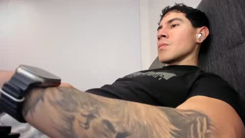 Snapshot of andresjuan92 chatting on August 1, 2026, 2:00 am onlyfanscallmegotter online show from August 1, 2026, 2:00 am