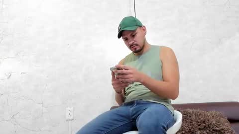 andressterling  online show from September 24, 2025, 11:19 pm