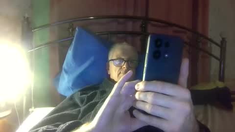 Andrew online show from February 15, 2026, 10:50 pm