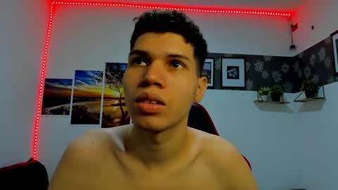 andrew_2811 online show from October 13, 2025, 3:06 am