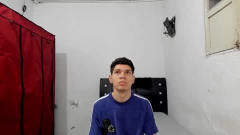 andrew_2811 online show from February 9, 2026, 7:23 am