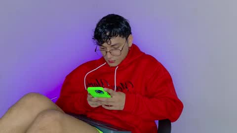 andres online show from November 27, 2025, 4:03 am