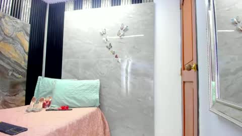 Andrew Taylor0 online show from April 16, 2026, 10:45 pm