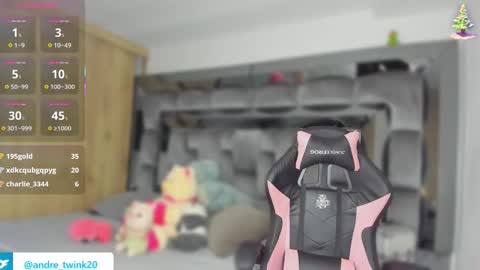 Andrew M. online show from November 12, 2025, 11:10 am