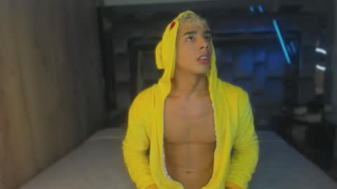 Andrew M. online show from January 11, 2026, 10:48 pm