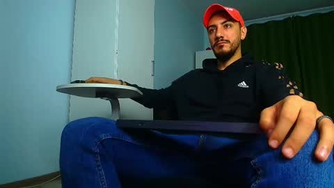 Snapshot of andrewbanner chatting on October 7, 2025, 5:04 am MasterRomania online show from October 7, 2025, 5:04 am