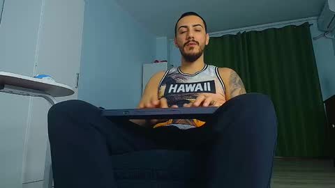 Snapshot of andrewbanner chatting on October 15, 2025, 5:29 am MasterRomania online show from October 15, 2025, 5:29 am