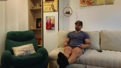 Andrew online show from October 21, 2025, 2:12 am