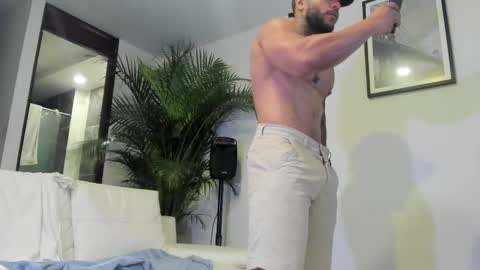 Andrew Johnson online show from December 31, 2024, 4:49 am