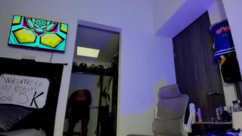 Snapshot of andrewjohnson0 chatting on December 20, 2025, 5:42 pm Andrew Johnson online show from December 20, 2025, 5:42 pm