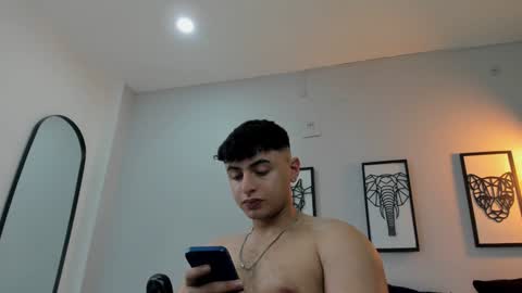 Andrewlamar21 online show from January 25, 2025, 5:19 pm