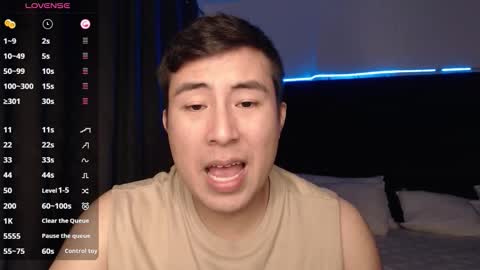 andrewmhilton_ online show from November 5, 2025, 6:24 am