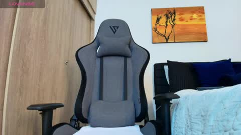 andrewstelee online show from April 17, 2026, 5:32 am