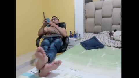 Snapshot of andrex35 chatting on September 28, 2025, 11:10 pm andrex35 online show from September 28, 2025, 11:10 pm
