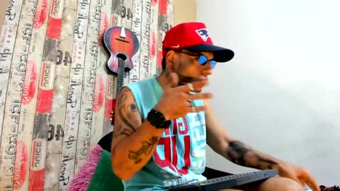   online show from January 5, 2025, 1:47 pm