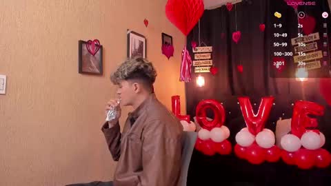      online show from February 14, 2025, 2:02 pm