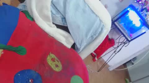 andromeda_moon31 online show from January 17, 2025, 6:33 pm